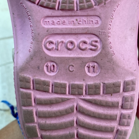 Hello Kitty lined Crocs - Picture 7 of 8